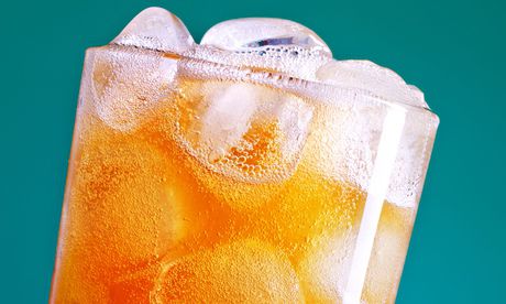 一瓶桔子汽水中含糖13茶匙？快离这些含糖饮料远一点