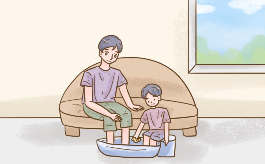 冬季泡脚，全家染脚气？复方咪康唑软膏，没你不行