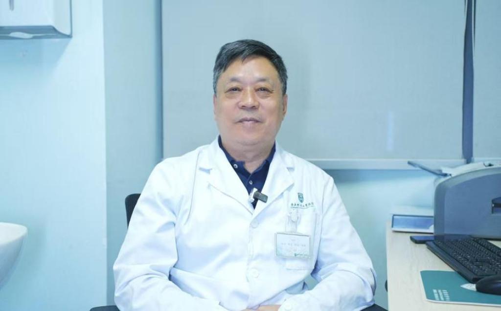 《‌“药械结合”闯出百亿新赛道：本土品牌持“械字证”打破外资十二年垄断》