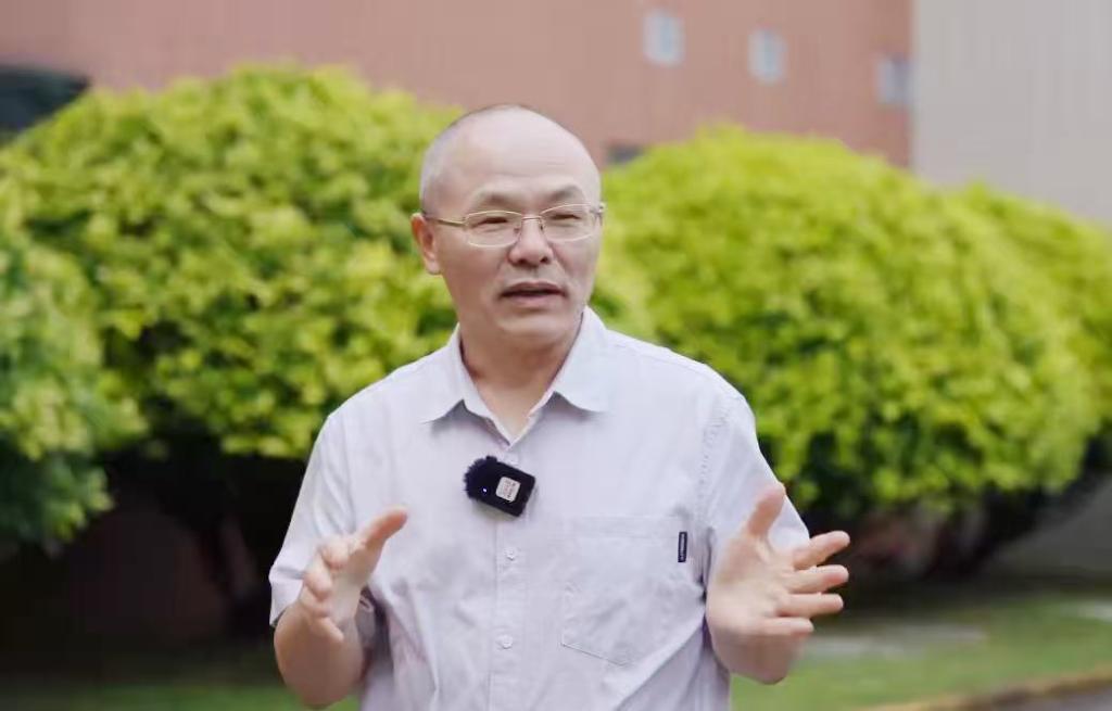 《‌“药械结合”闯出百亿新赛道：本土品牌持“械字证”打破外资十二年垄断》