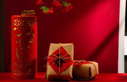 从“泛健康”到“真健康”：如何为长辈挑选一份有效的新春好礼？
