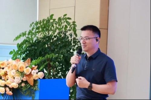 聚力破局 增长共赢 | 一品红战略客户合作峰会圆满落幕，携手伙伴共启医药新征程