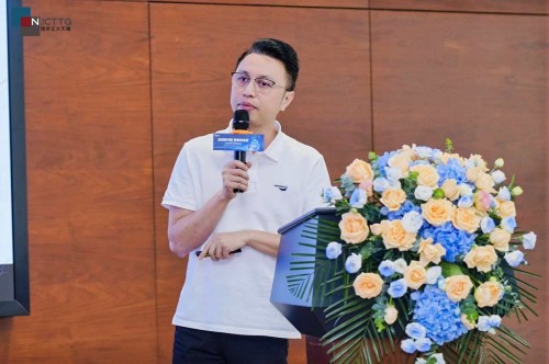 银潮下的药店进化：李胜塔在南京正大天晴共创会深度解读“健康驿站+长者友好”融合之道