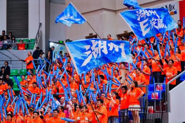 主场凯旋！浙BA 湖州VS宁波巅峰对决，湖州拿下胜利！佐力乌灵胶囊见证主场热血之夜